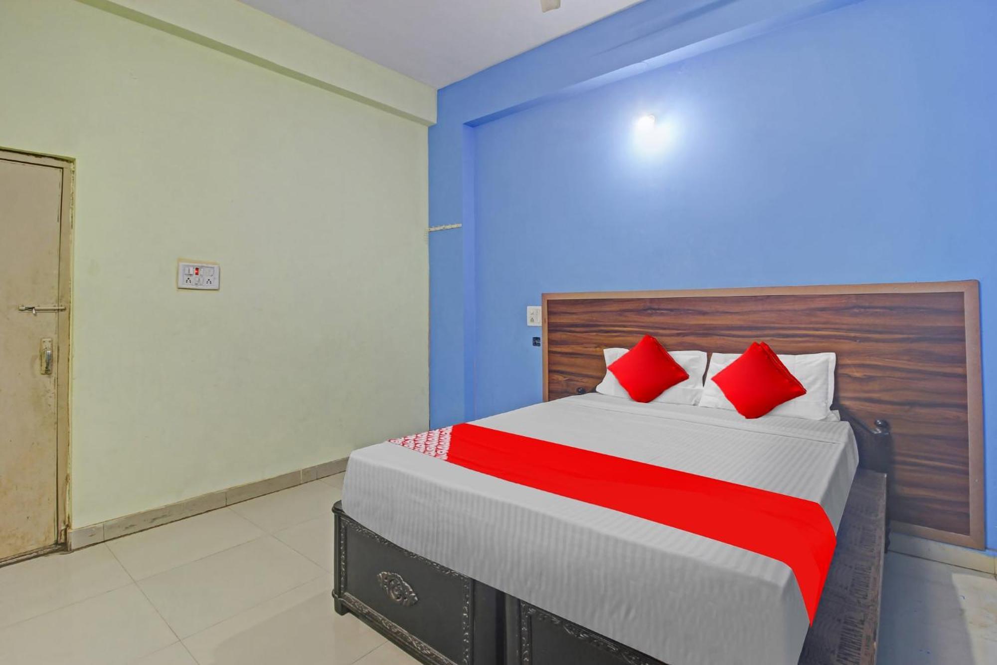 Hotel O Satya Inn Karimnagar Exterior photo